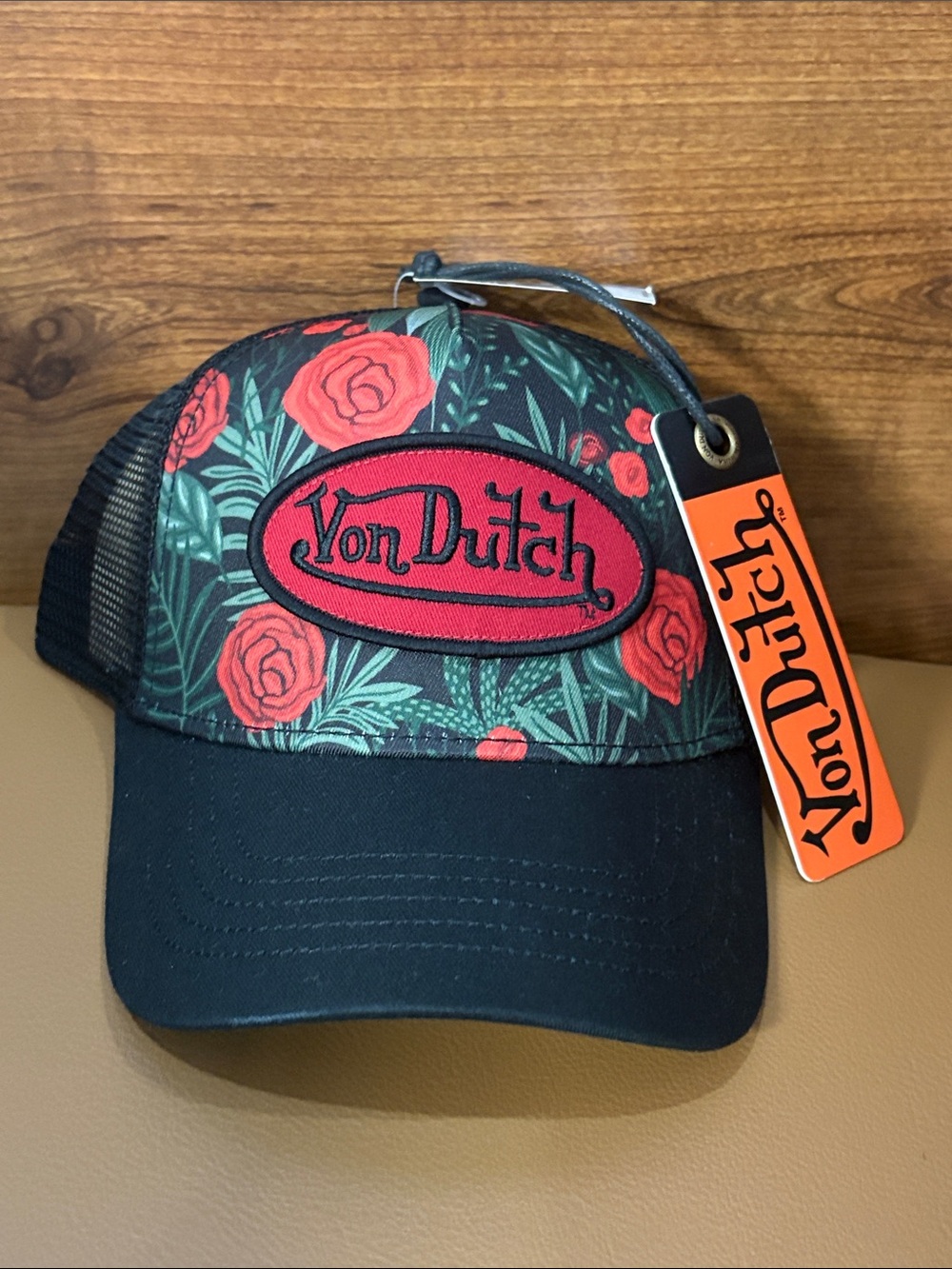 SOLD NWT Von Dutch Rose Multicolored Printed Black Trucker Hat - Picture 2 of 5